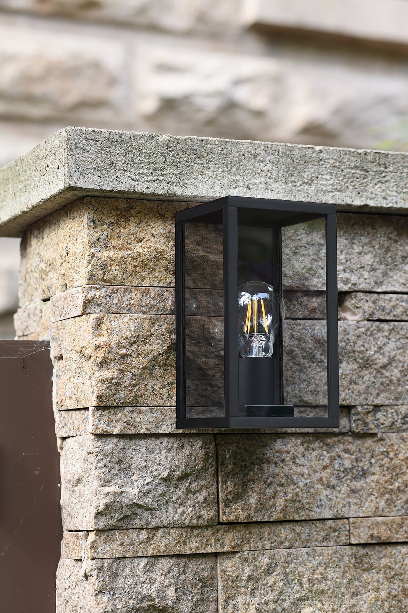 Briar Short Post, 1 x E27, IP54, Graphite Black, 2yrs Warranty 2