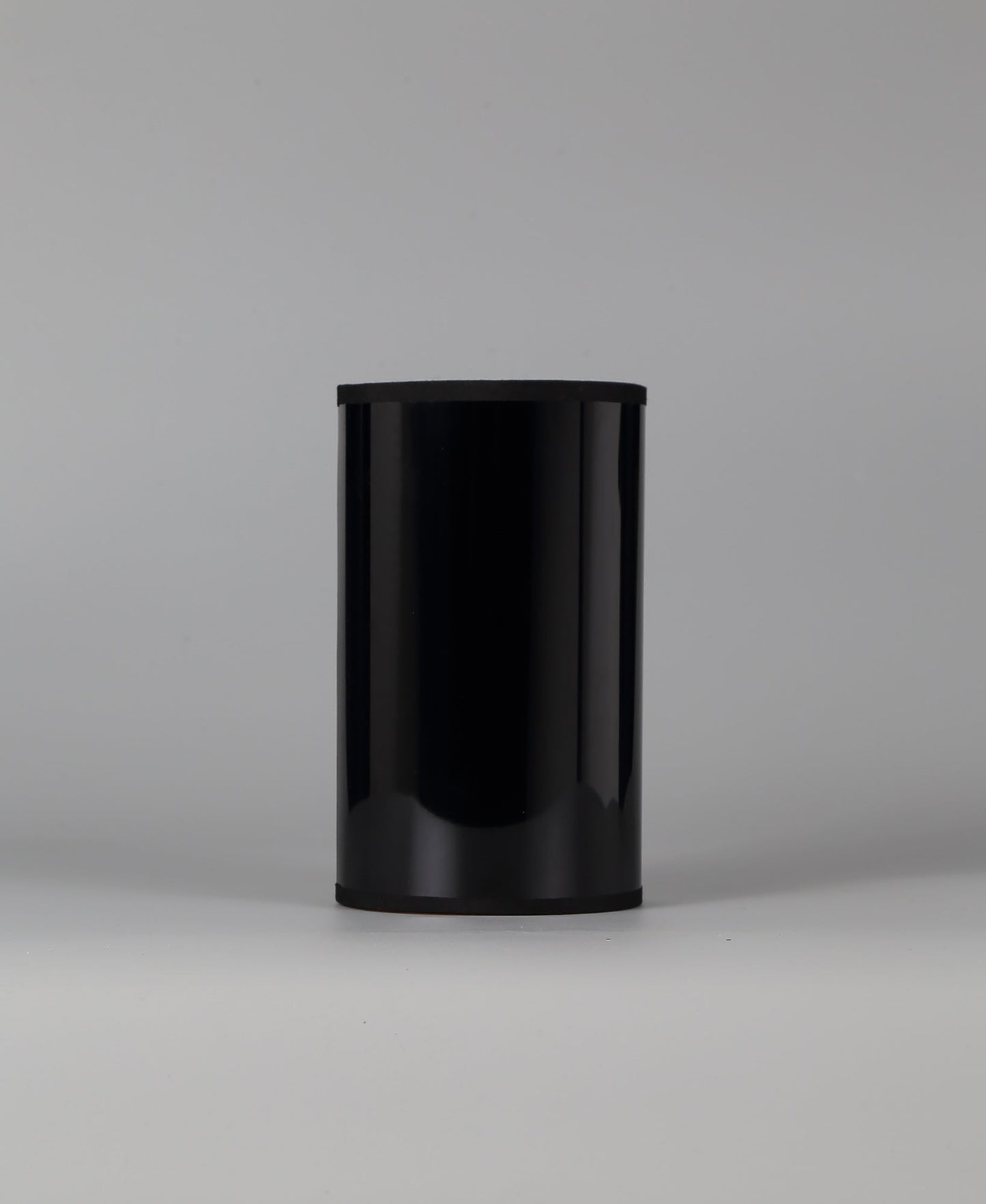 Hobcroft Round, 120 x 200mm Shade, Gold and Black