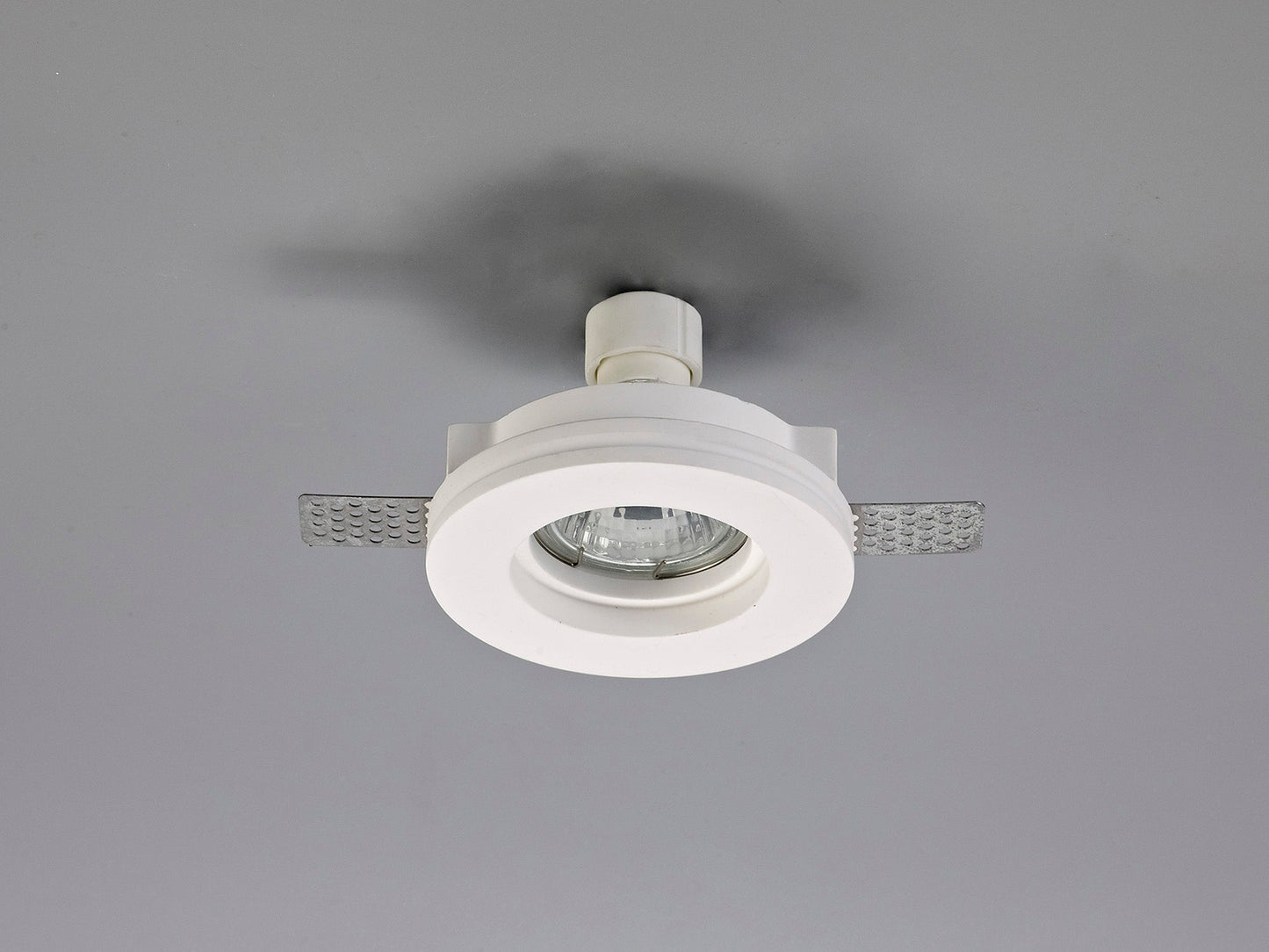 Russet Round Stepped Recessed Spotlight, GU10, White Paintable Gypsum, Cut Out: D:103mm