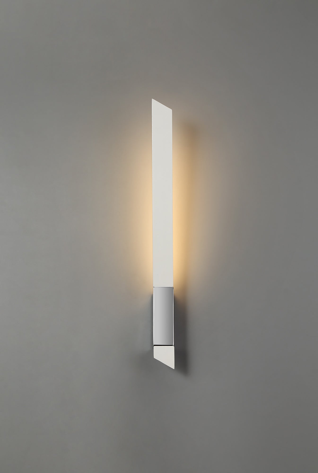 Foden Wall Lamp, 1 x 8W LED, 3000K, 560lm, Sand White and Polished Chrome, 3yrs Warranty