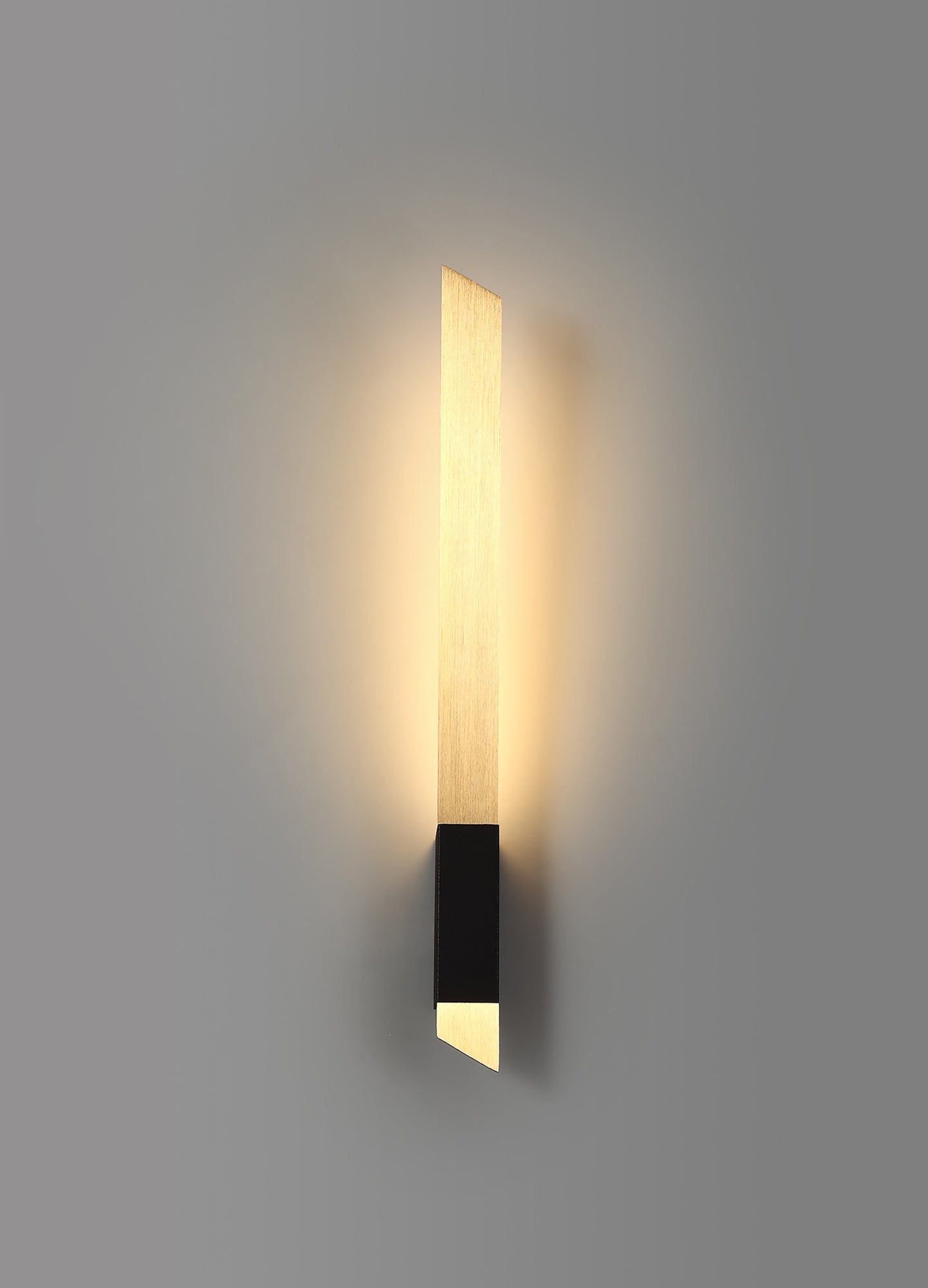 Foden Wall Lamp, 1 x 8W LED, 3000K, 560lm, Satin Gold and Sand Black, 3yrs Warranty