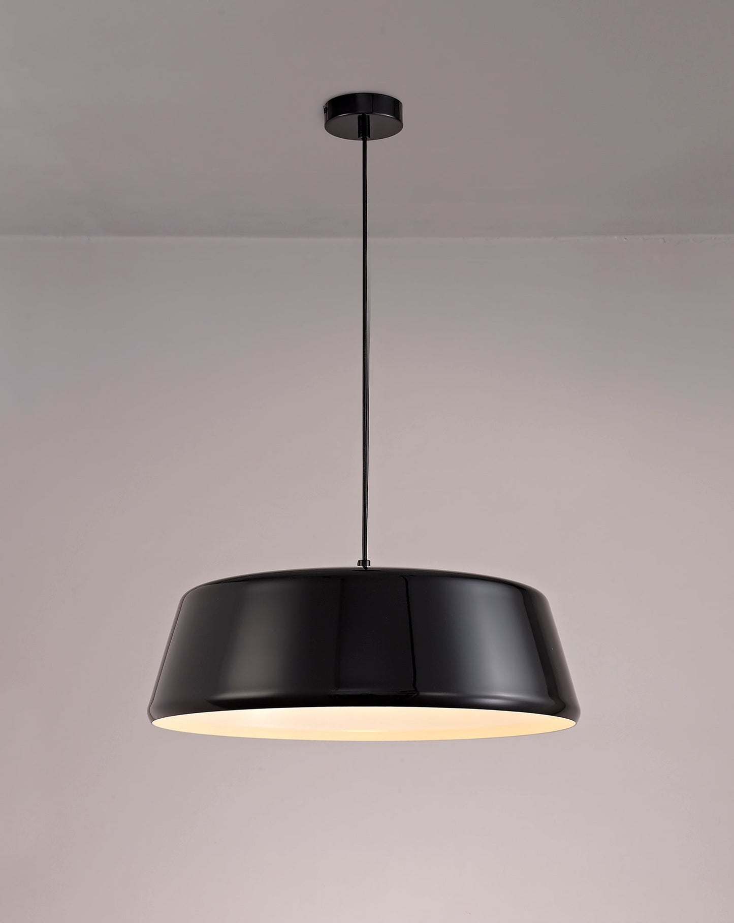Tattenhall Single Large Pendant, 1 Light Adjustable E27, Gloss Black and Gloss White